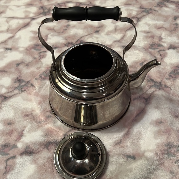 Tea Kettle - Picture 5 of 8